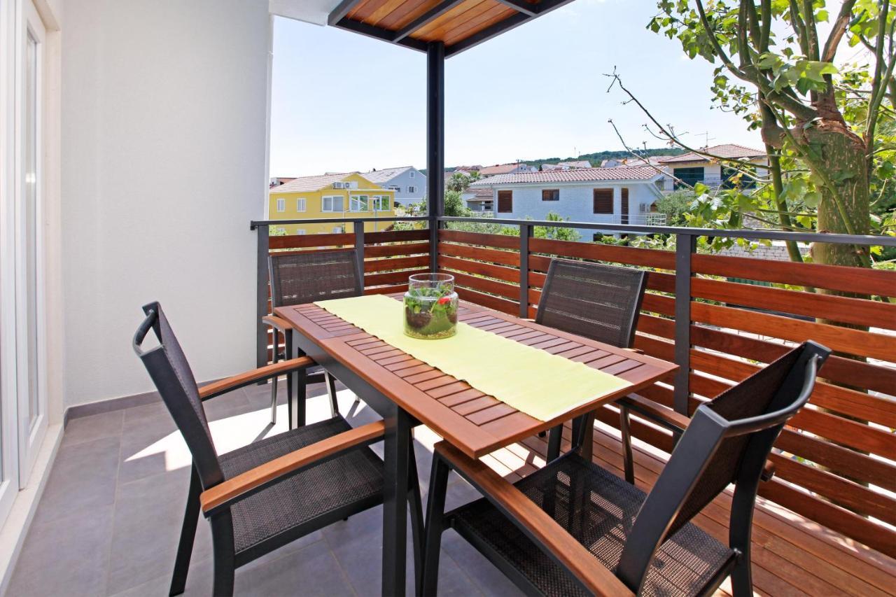 Santa Cruz Apartments Супетар Екстериор снимка